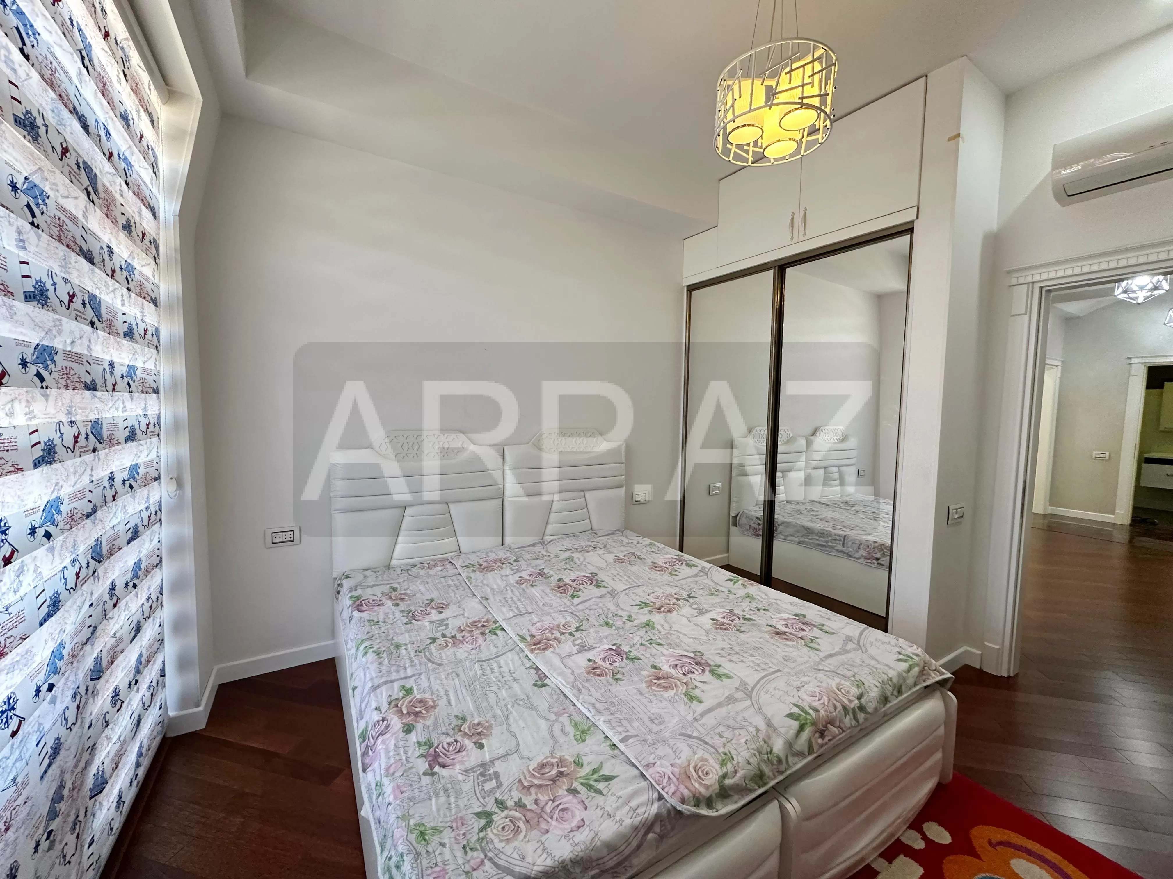 Ağ Şəhərdə 3 otaqlı mənzil kirayə verilir gallery image