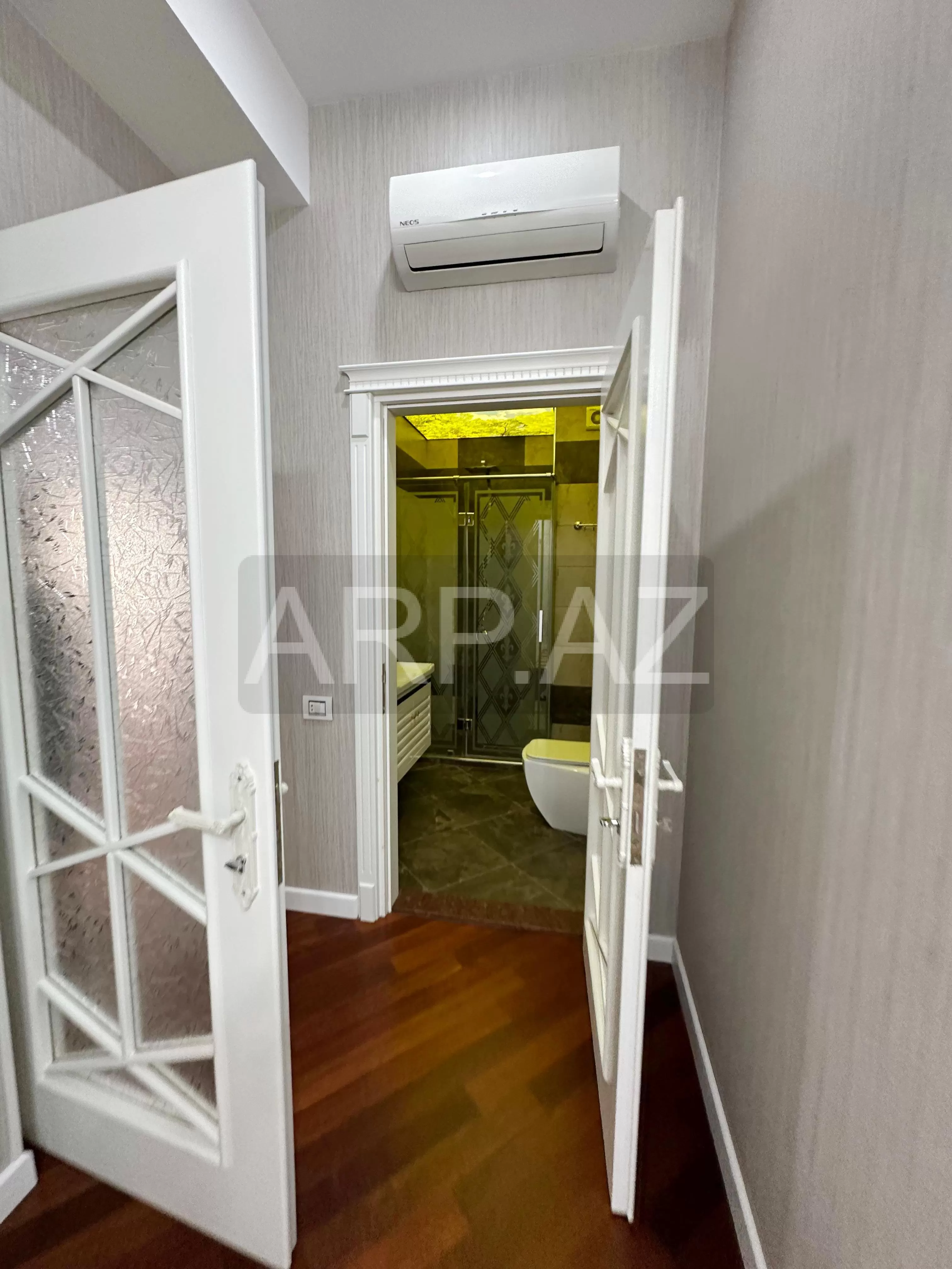 Ağ Şəhərdə 3 otaqlı mənzil kirayə verilir gallery image